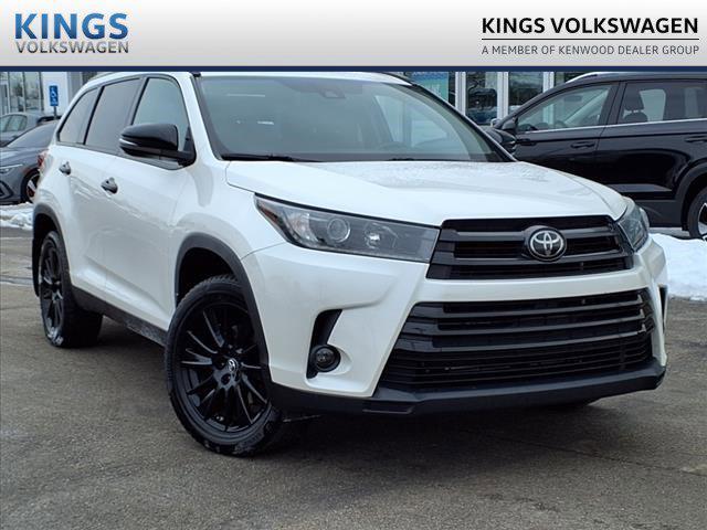 used 2019 Toyota Highlander car, priced at $27,309