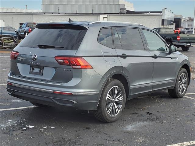 new 2024 Volkswagen Tiguan car, priced at $35,756