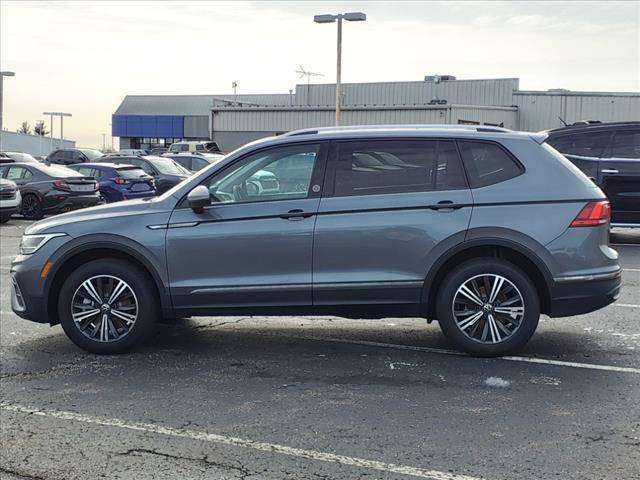 new 2024 Volkswagen Tiguan car, priced at $35,756