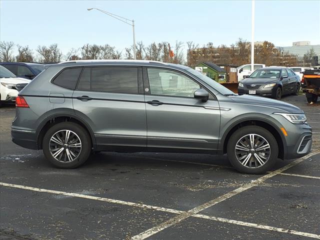 new 2024 Volkswagen Tiguan car, priced at $35,756