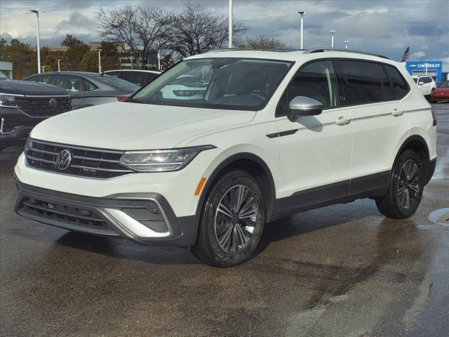 new 2024 Volkswagen Tiguan car, priced at $35,756