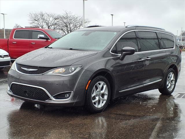 used 2017 Chrysler Pacifica car, priced at $16,994