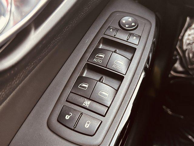 used 2021 Jeep Cherokee car, priced at $15,871