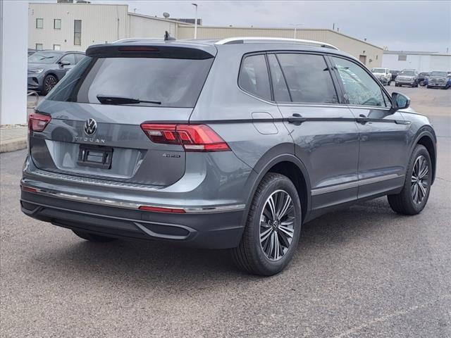 new 2024 Volkswagen Tiguan car, priced at $34,326