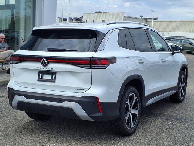 new 2025 Volkswagen Tiguan car, priced at $37,076