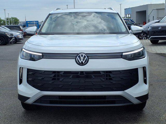 new 2025 Volkswagen Tiguan car, priced at $37,076