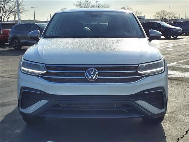 new 2024 Volkswagen Tiguan car, priced at $35,756