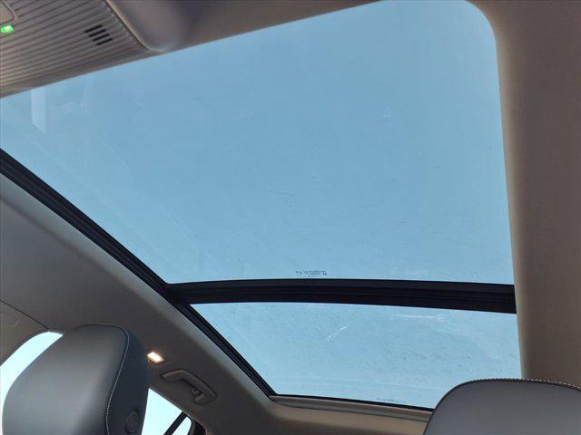 new 2025 Volkswagen Tiguan car, priced at $37,595