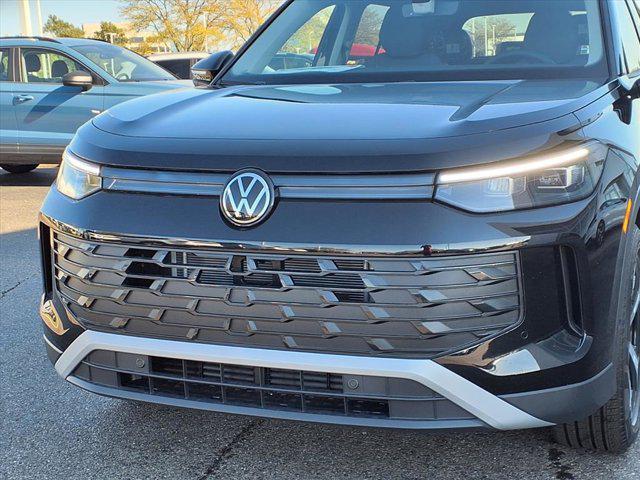 new 2025 Volkswagen Tiguan car, priced at $37,595