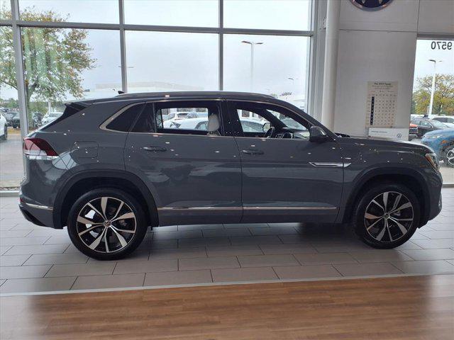 new 2025 Volkswagen Atlas Cross Sport car, priced at $52,306