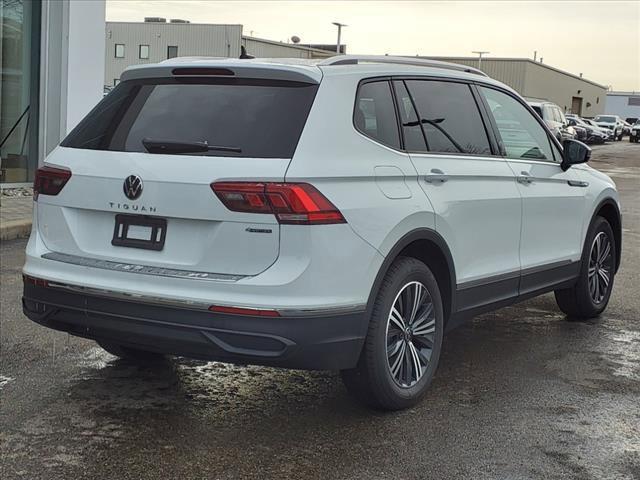 new 2024 Volkswagen Tiguan car, priced at $35,756