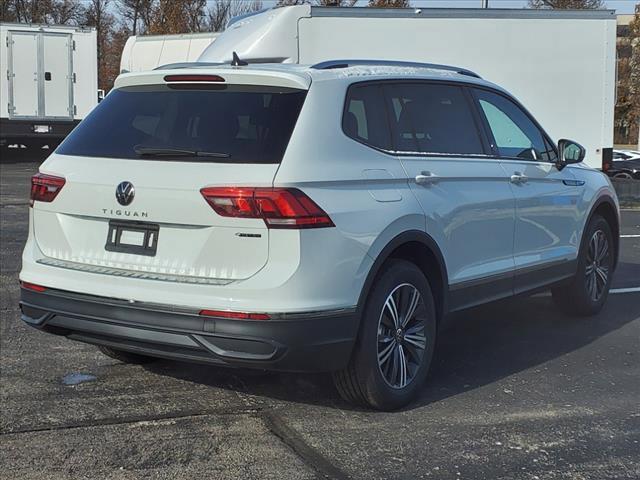 new 2024 Volkswagen Tiguan car, priced at $35,756