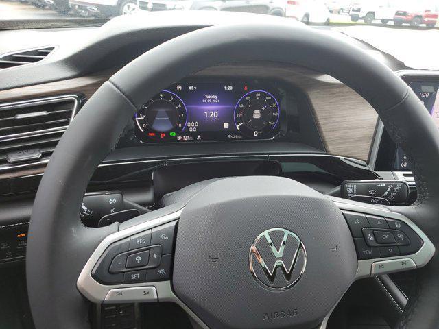 new 2024 Volkswagen Atlas car, priced at $56,106