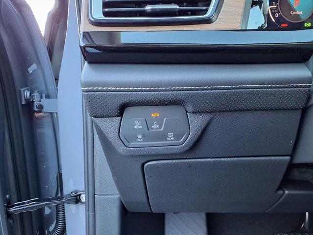 new 2026 Volkswagen Atlas car, priced at $48,525