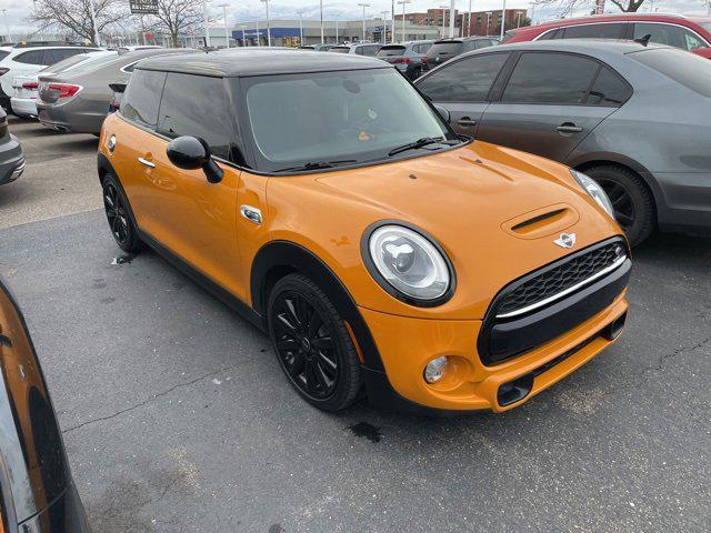 used 2018 MINI Hardtop car, priced at $18,142