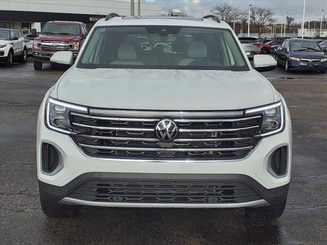 new 2025 Volkswagen Atlas car, priced at $49,052