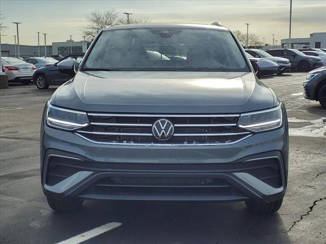 new 2024 Volkswagen Tiguan car, priced at $35,756