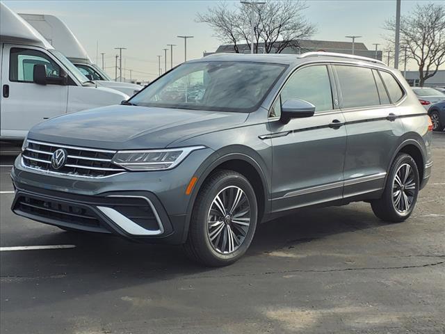 new 2024 Volkswagen Tiguan car, priced at $35,756