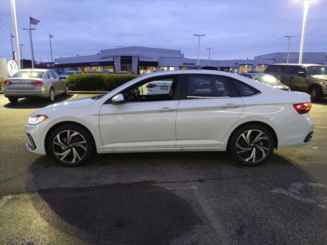 new 2025 Volkswagen Jetta car, priced at $31,423