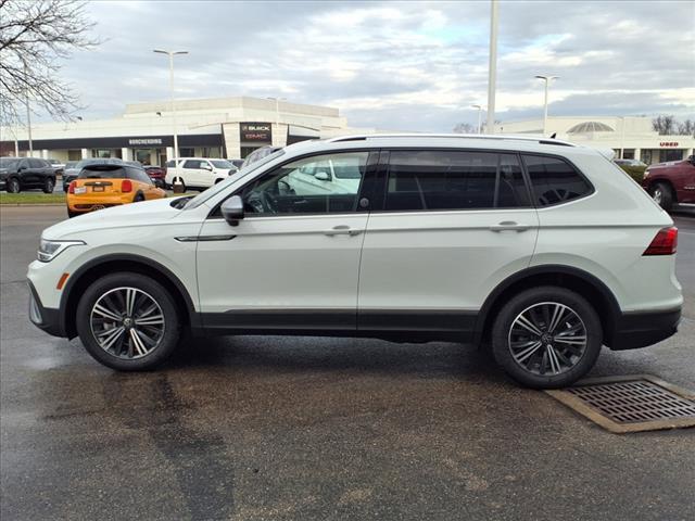 new 2024 Volkswagen Tiguan car, priced at $35,756