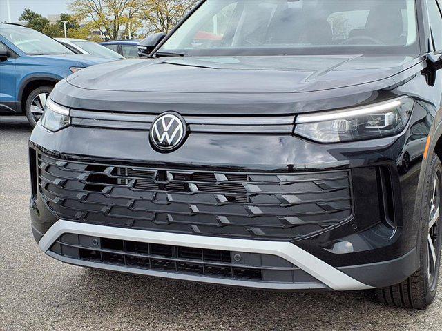new 2025 Volkswagen Tiguan car, priced at $35,133