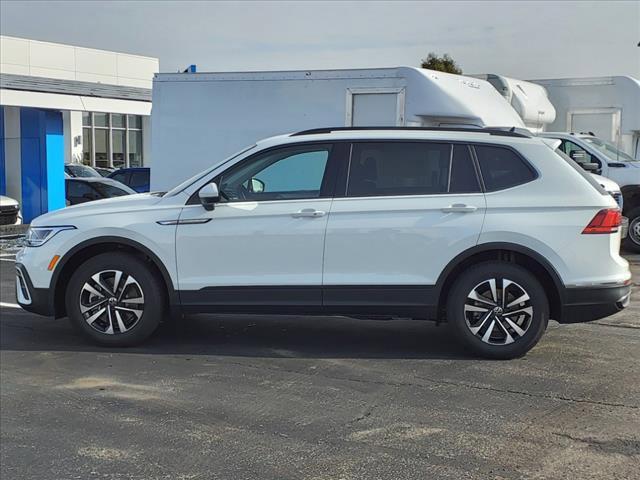 new 2024 Volkswagen Tiguan car, priced at $29,480