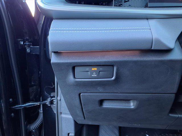 new 2025 Volkswagen Tiguan car, priced at $35,224