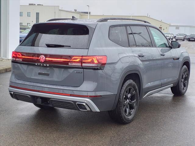 new 2024 Volkswagen Atlas car, priced at $46,957