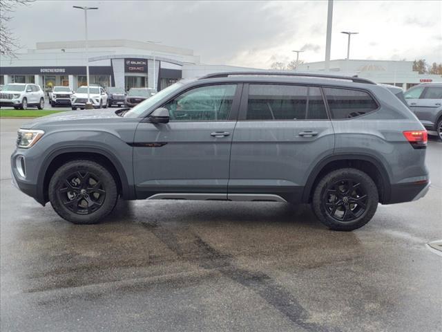 new 2024 Volkswagen Atlas car, priced at $46,957