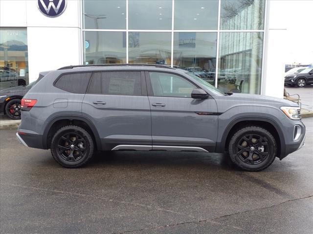 new 2024 Volkswagen Atlas car, priced at $46,957