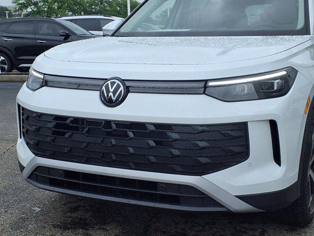 new 2025 Volkswagen Tiguan car, priced at $36,326