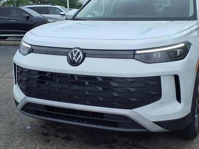 new 2025 Volkswagen Tiguan car, priced at $32,326