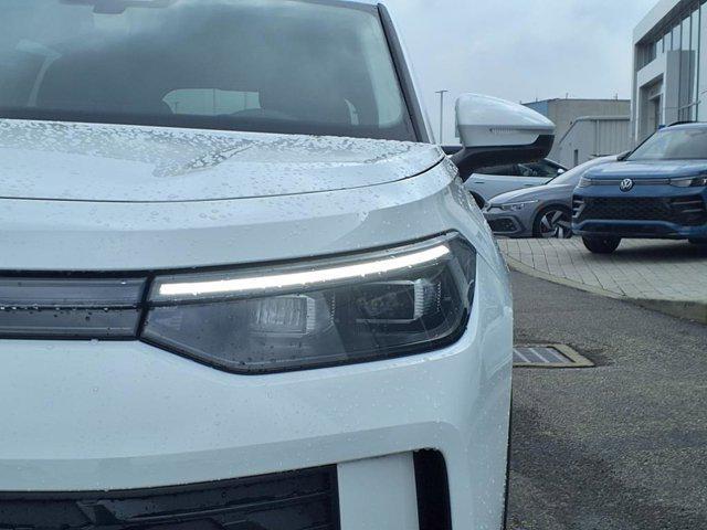 new 2025 Volkswagen Tiguan car, priced at $32,326