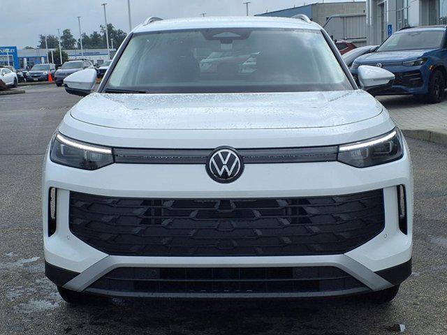 new 2025 Volkswagen Tiguan car, priced at $32,326