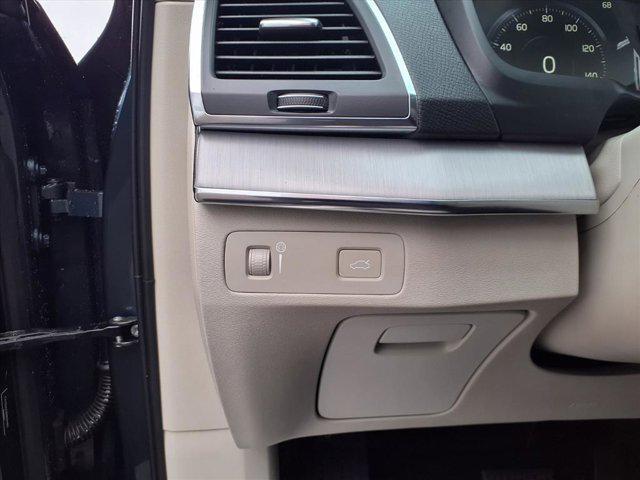 used 2021 Volvo XC90 car, priced at $25,500