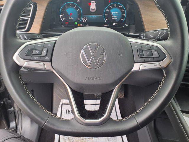 used 2024 Volkswagen Atlas car, priced at $35,651