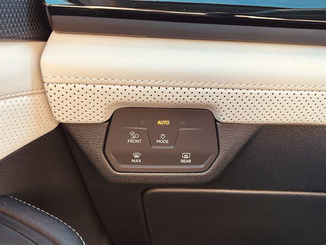 new 2026 Volkswagen Atlas Cross Sport car, priced at $55,238