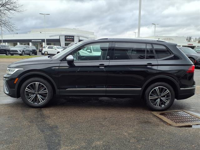 new 2024 Volkswagen Tiguan car, priced at $33,966