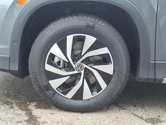 new 2025 Volkswagen Tiguan car, priced at $32,326