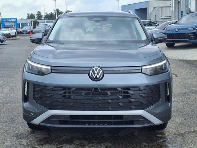 new 2025 Volkswagen Tiguan car, priced at $32,326