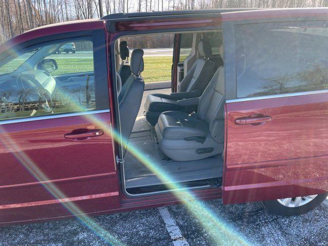 used 2014 Volkswagen Routan car, priced at $10,178