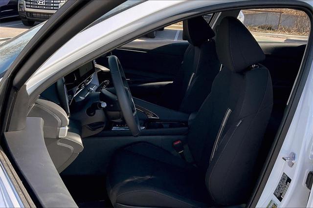 new 2025 Hyundai Elantra car, priced at $24,797