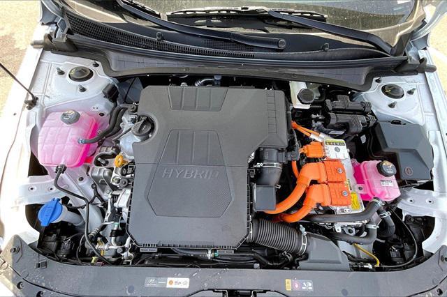 new 2025 Hyundai Elantra car, priced at $31,935