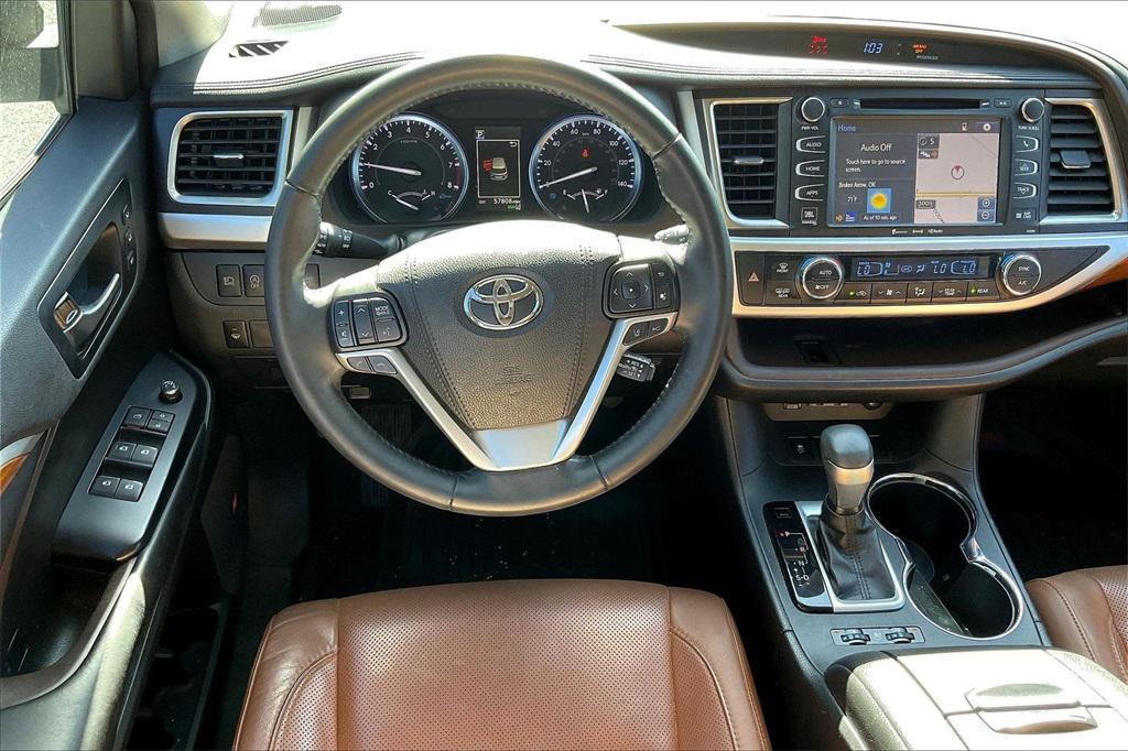 used 2019 Toyota Highlander car, priced at $27,311