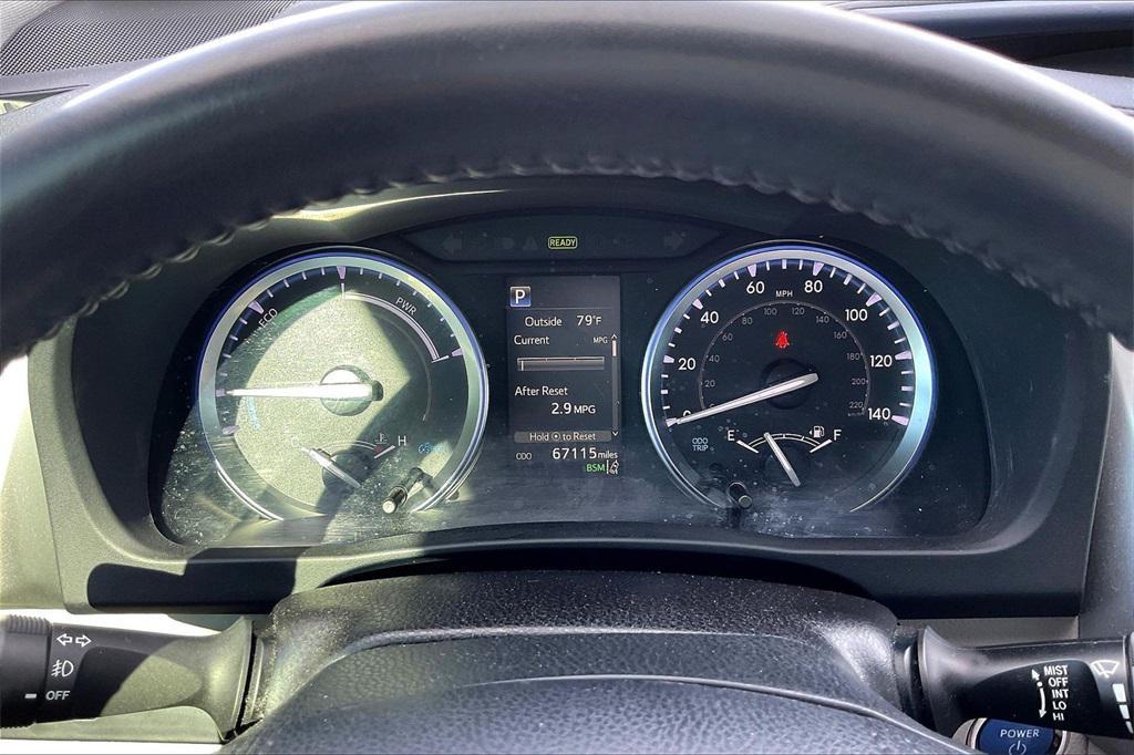 used 2019 Toyota Highlander Hybrid car, priced at $29,111