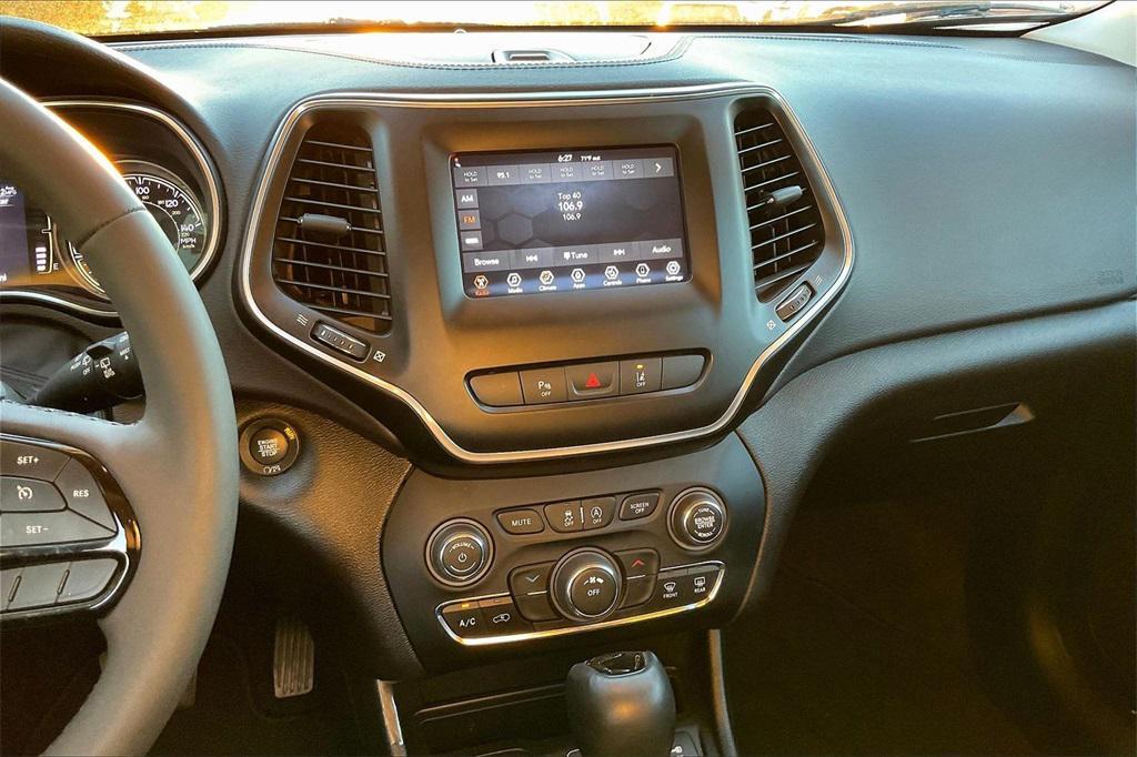 used 2021 Jeep Cherokee car, priced at $20,444