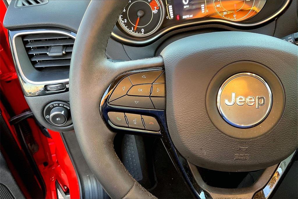 used 2021 Jeep Cherokee car, priced at $20,444