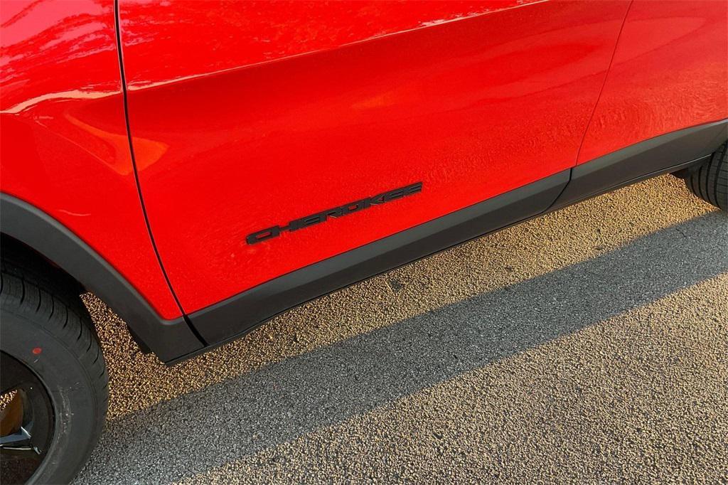 used 2021 Jeep Cherokee car, priced at $20,444