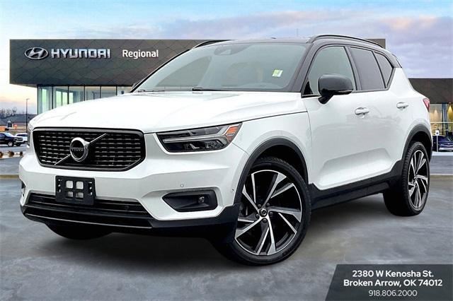 used 2019 Volvo XC40 car, priced at $24,711