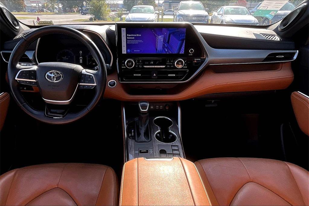 used 2024 Toyota Highlander car, priced at $43,981